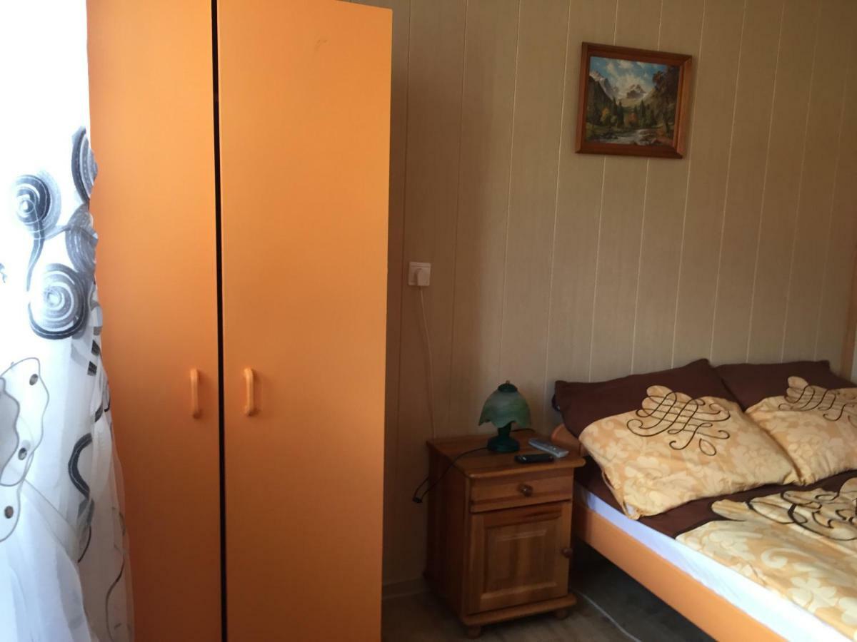 Pokoje U Eli Lägenhet Brzegi  Exteriör bild