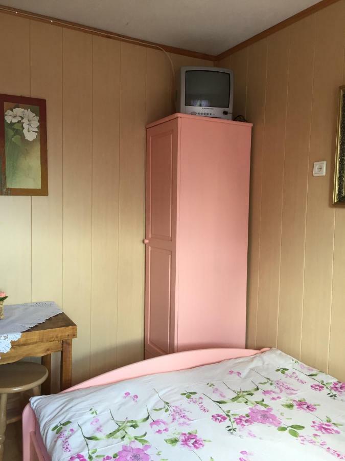 Pokoje U Eli Lägenhet Brzegi  Exteriör bild